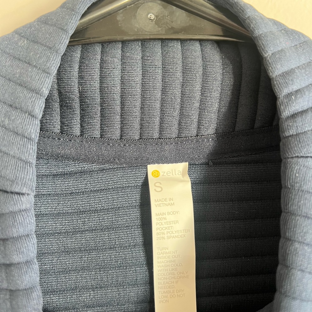 Navy Blue Ribbed Pullover - Picture 2 of 2